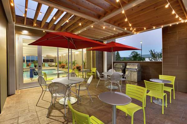 Restaurant - Home2 Suites by Hilton York