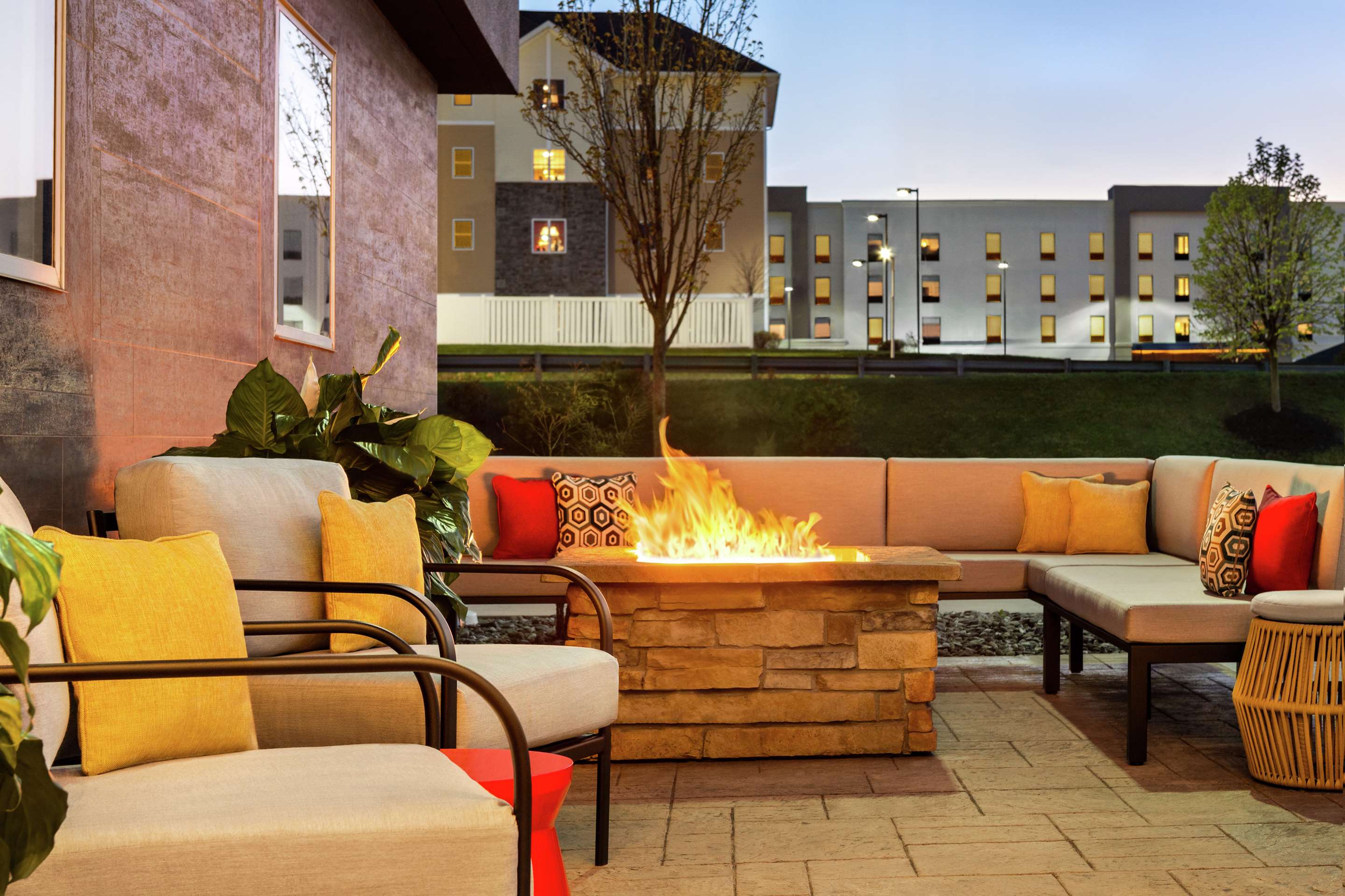 Exterior | Home2 Suites by Hilton York