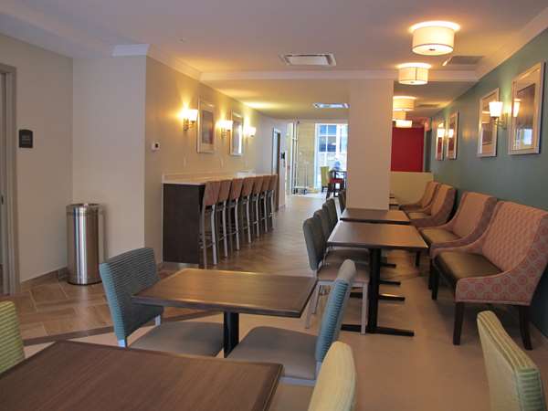 Amenities - Best Western Plus Hotel Montreal