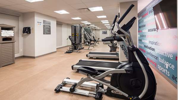 Fitness/ Exercise Room - Best Western Plus Hotel Montreal