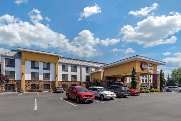 Exterior view - Best Western Plus Olympic Inn Klamath Falls