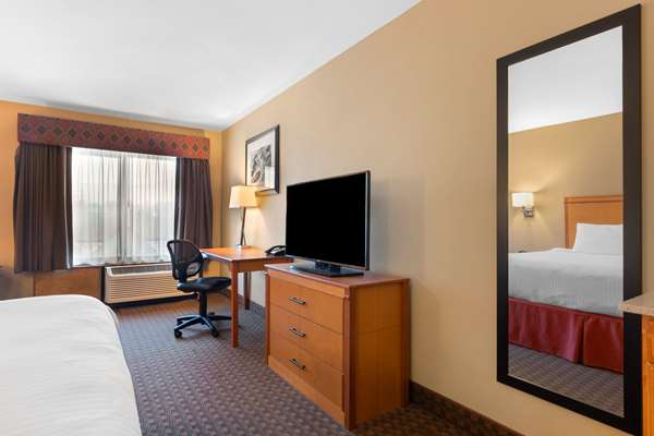  - Best Western Plus Olympic Inn Klamath Falls