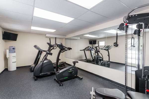 Fitness/ Exercise Room - Baymont Inn & Suites Sarasota