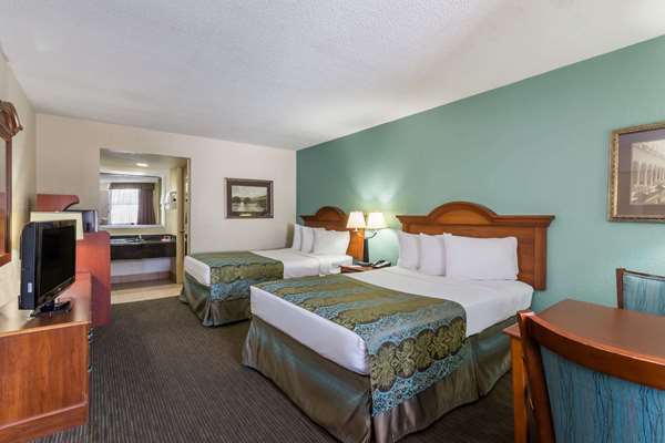  - Baymont Inn & Suites Sarasota