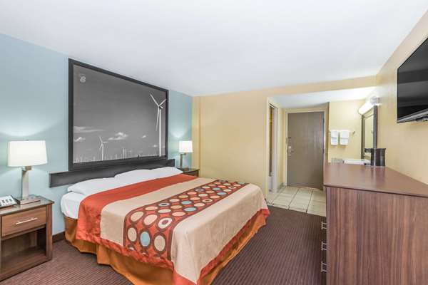 - Super 8 Hotel Airport Wichita