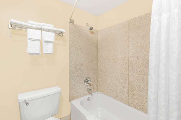  - Super 8 Hotel Airport Wichita