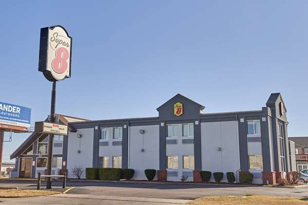 Exterior view - Super 8 Hotel Airport Wichita