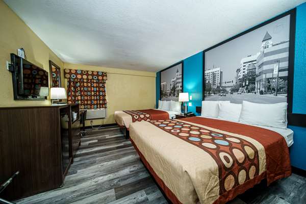  - Super 8 Hotel Airport Wichita
