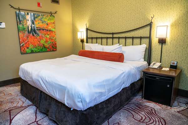  - Banff Caribou Lodge & Spa