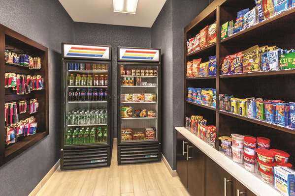  - La Quinta Inn & Suites Essington - I-95, Exit 9