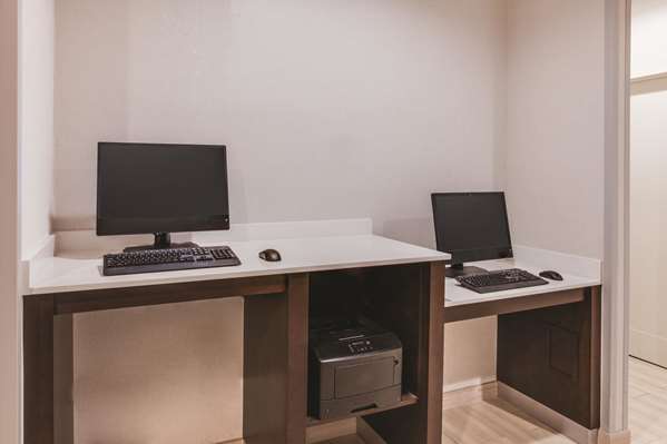 Conference Area - La Quinta Inn & Suites Essington - I-95, Exit 9