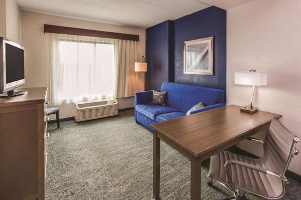  - La Quinta Inn & Suites Essington - I-95, Exit 9