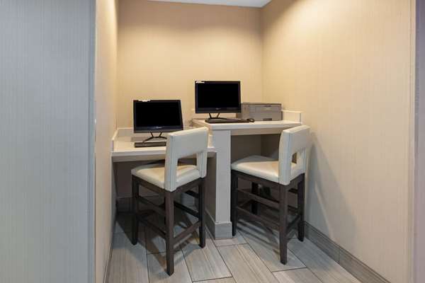 Conference Area - La Quinta Inn & Suites Grand Canyon Williams