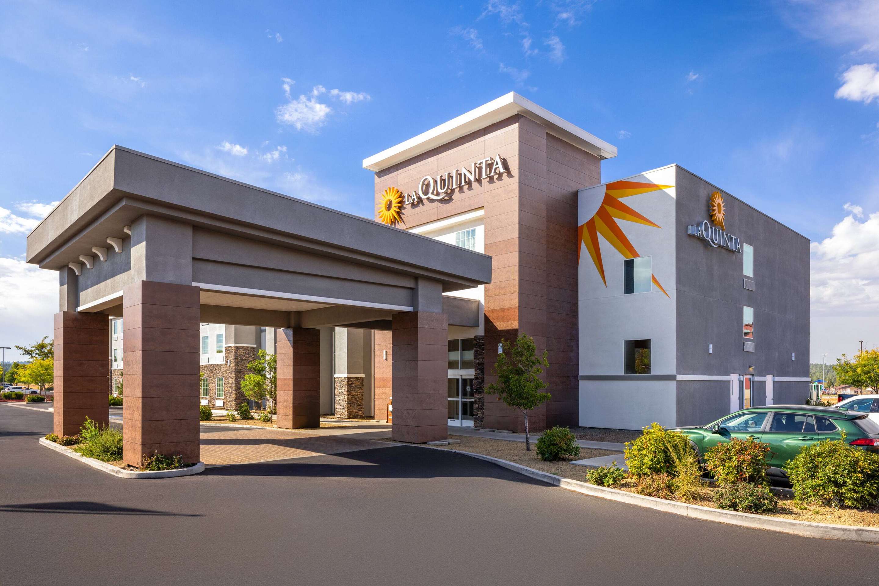 Exterior | La Quinta Inn & Suites by Wyndham Williams-Grand Canyon Area
