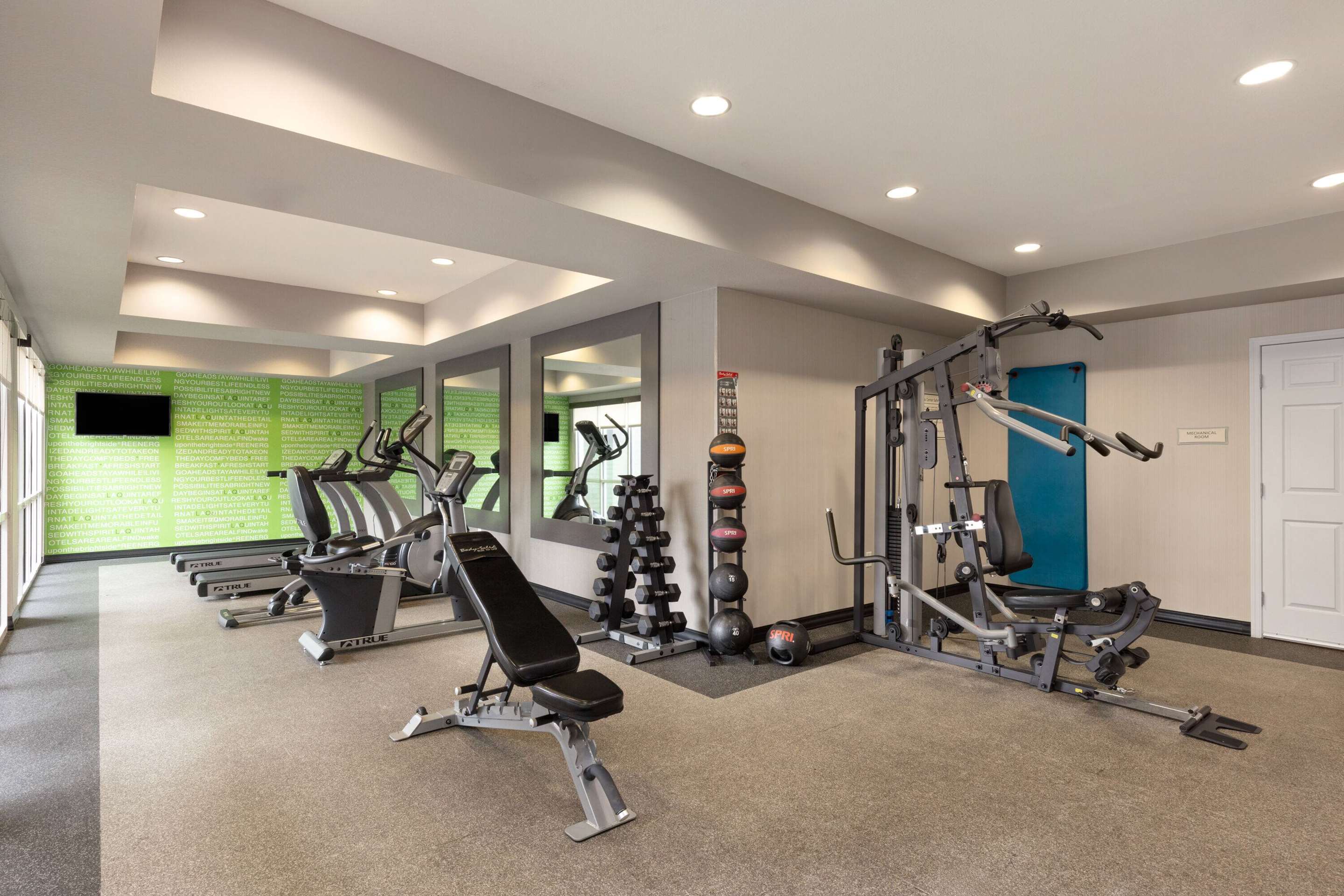 Health club fitness center gym | La Quinta Inn & Suites by Wyndham Williams-Grand Canyon Area