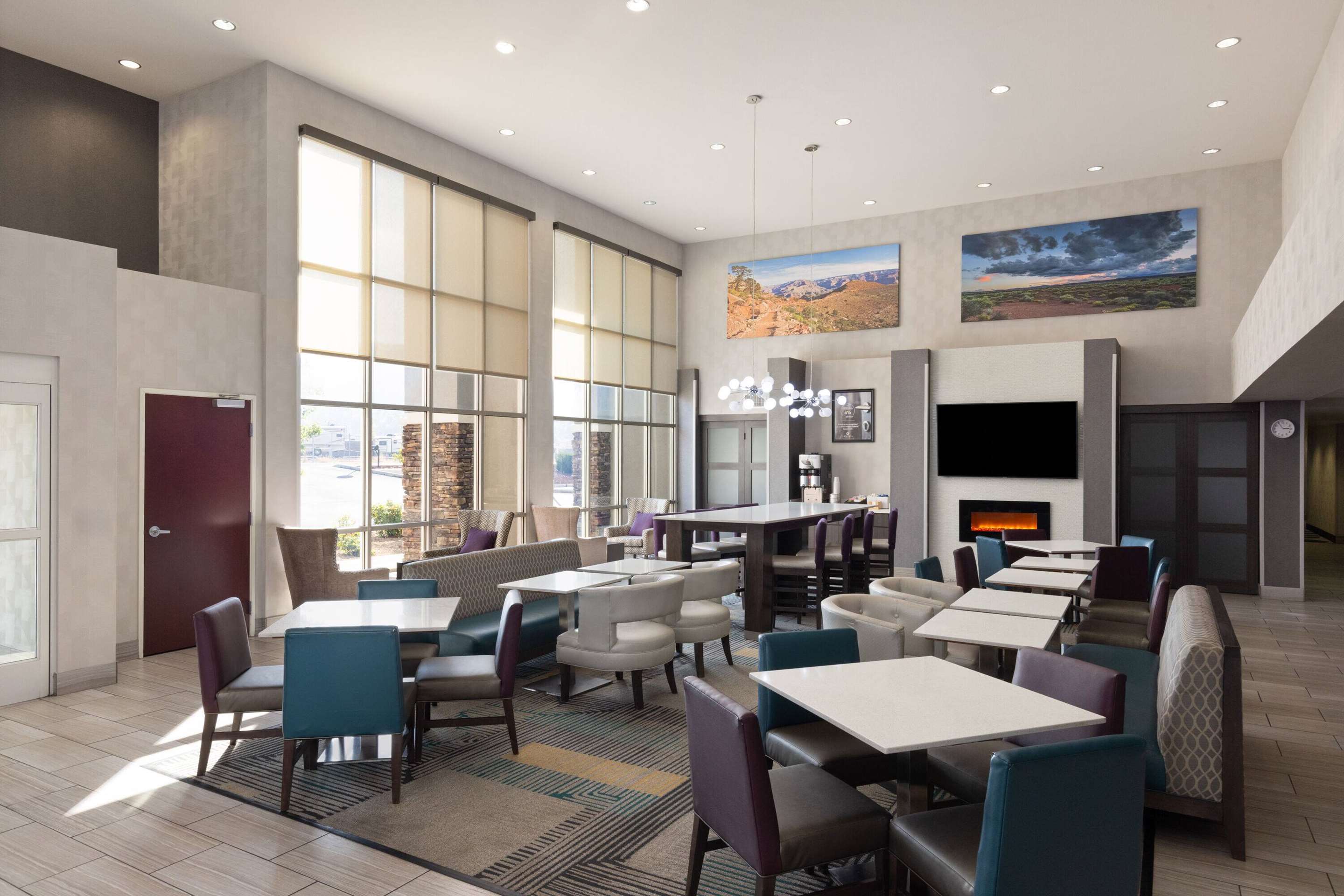 Lobby | La Quinta Inn & Suites by Wyndham Williams-Grand Canyon Area
