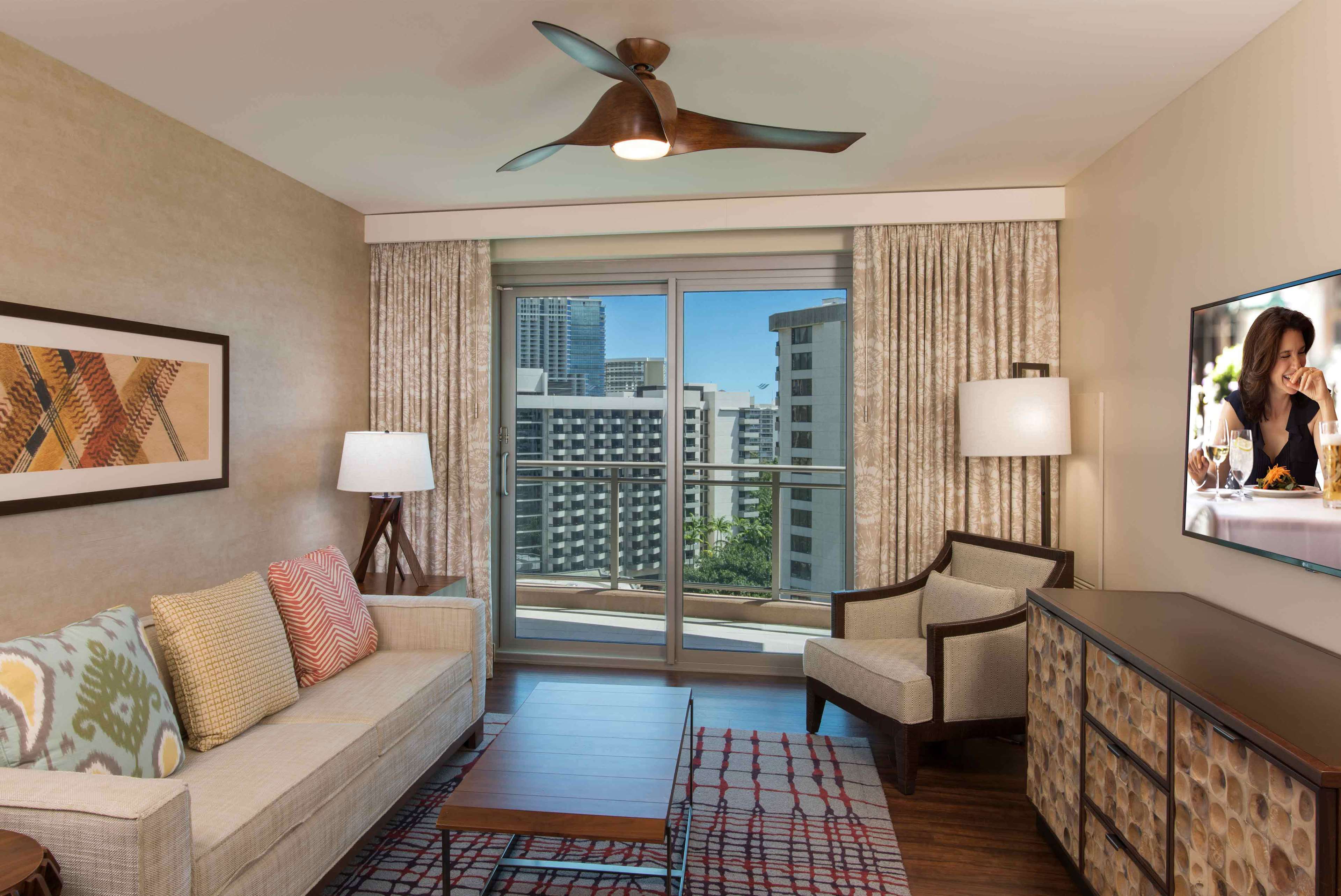 The Grand Islander by Hilton Grand Vacations Room Type - 1 BDRM PART OCEAN VW 2DBL