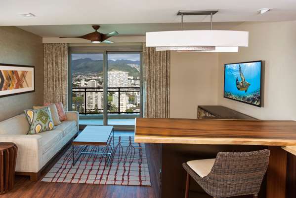  - Grand Islander Hotel by Hilton Grand Vacations Honolulu