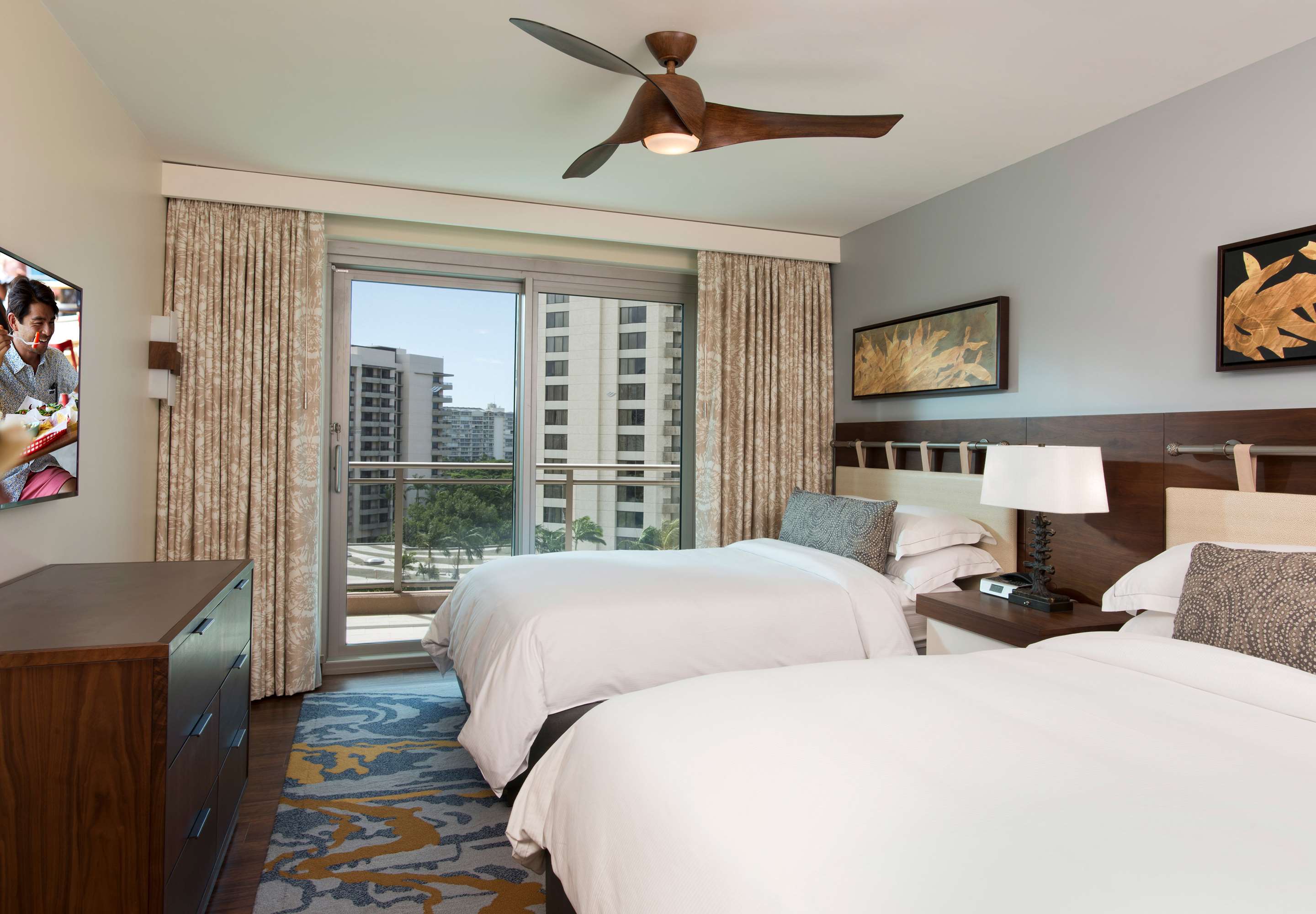 Guest room