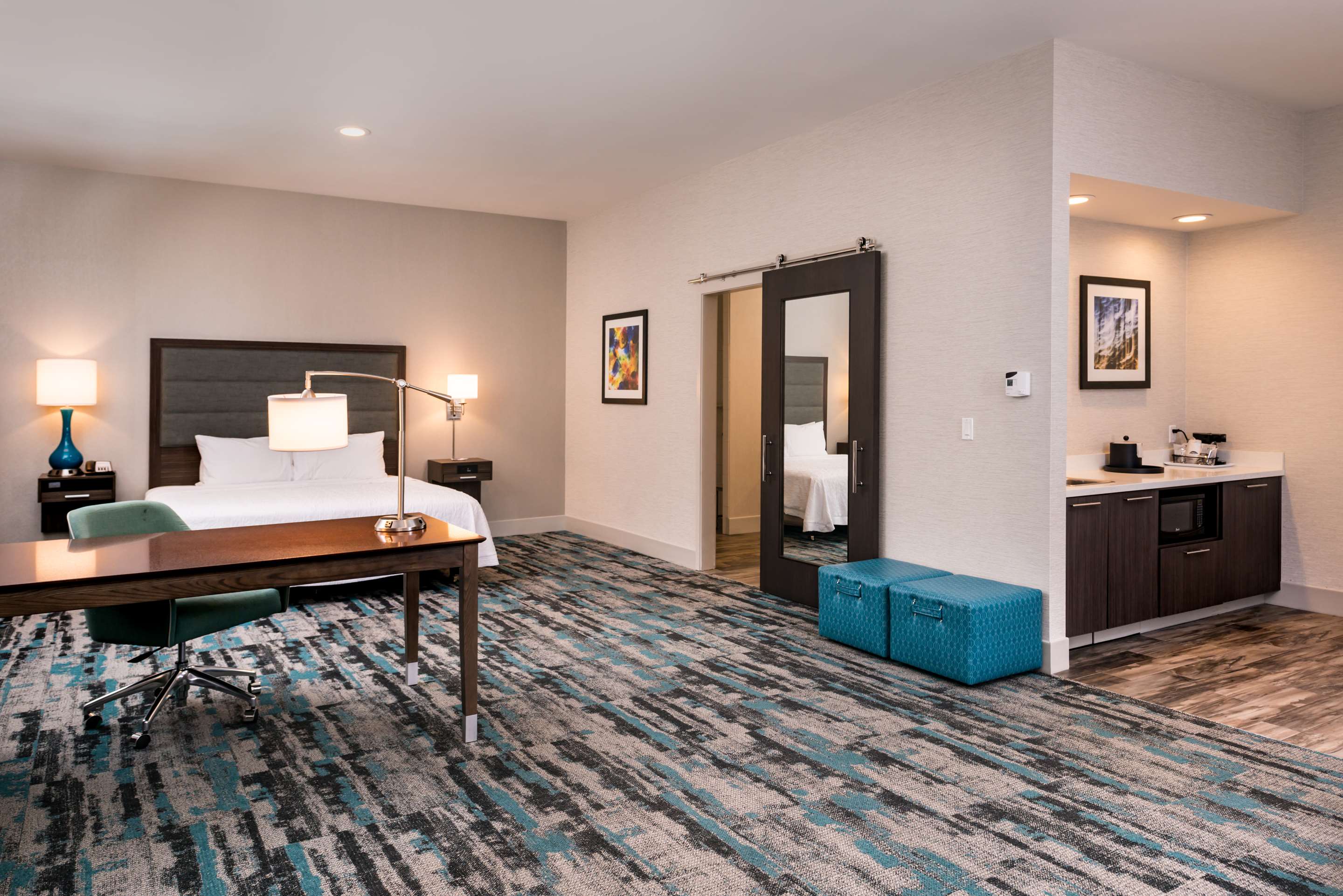Guest room
