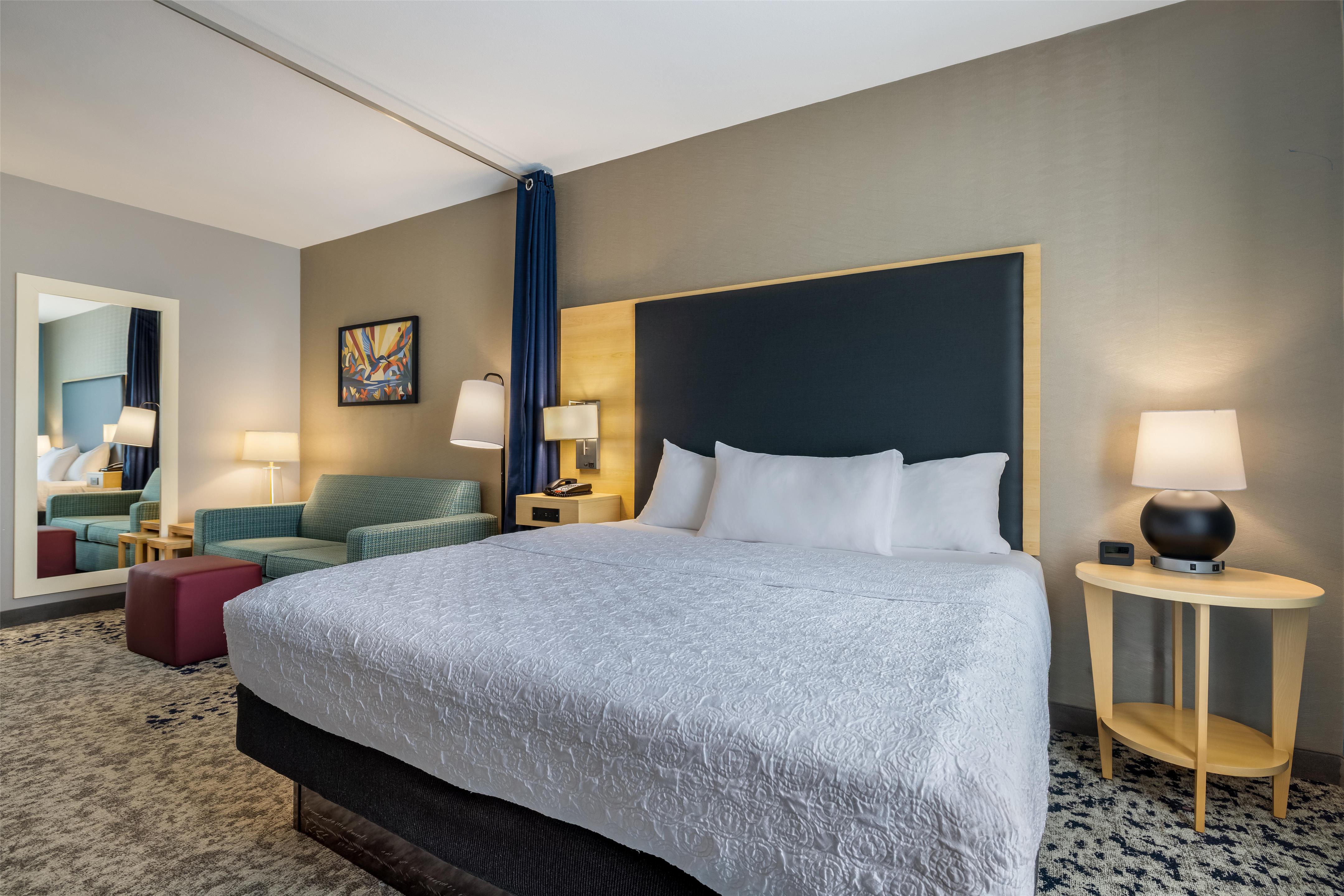 Guest room