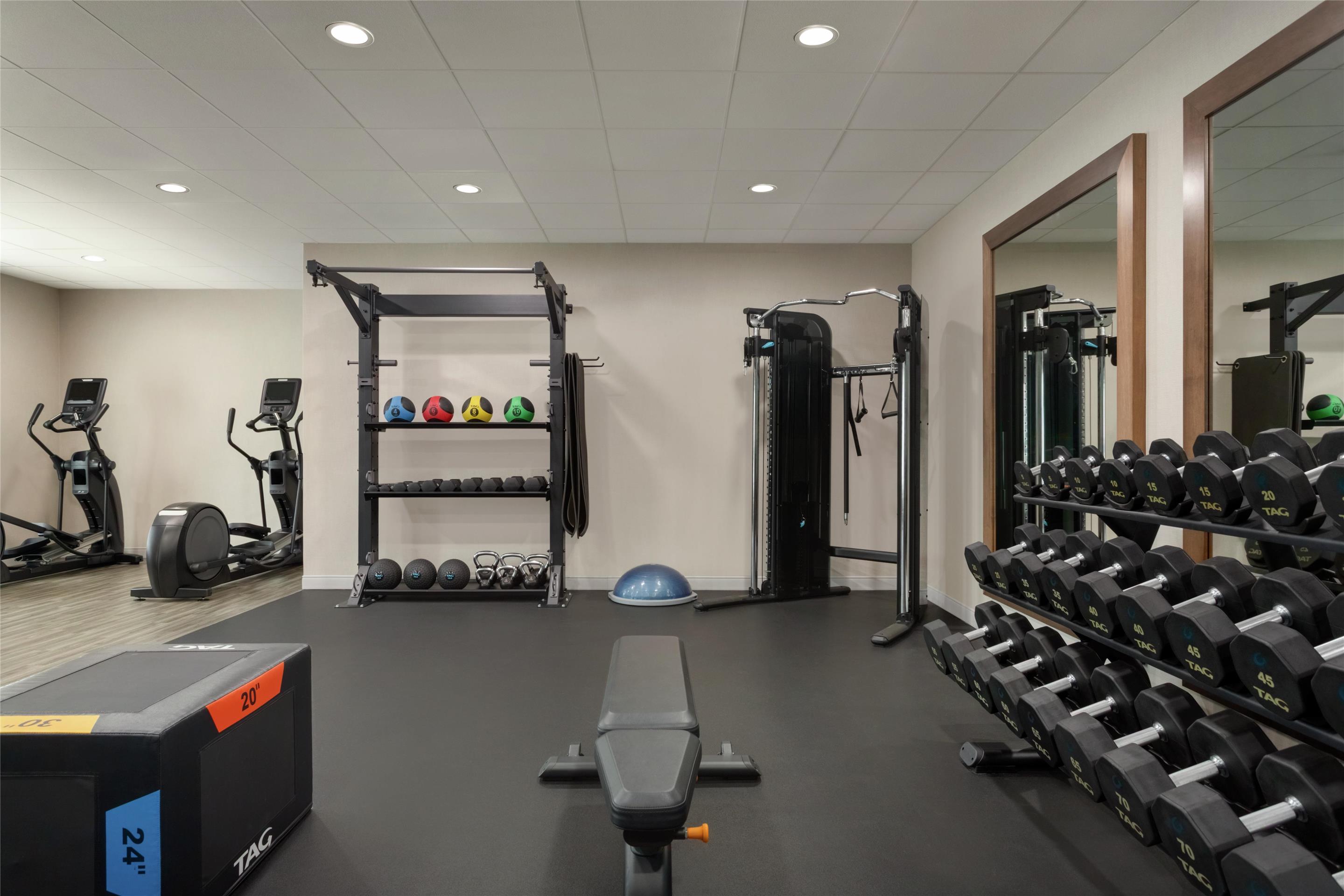 Health club fitness center gym | Hampton Inn & Suites Tampa Busch Gardens Area