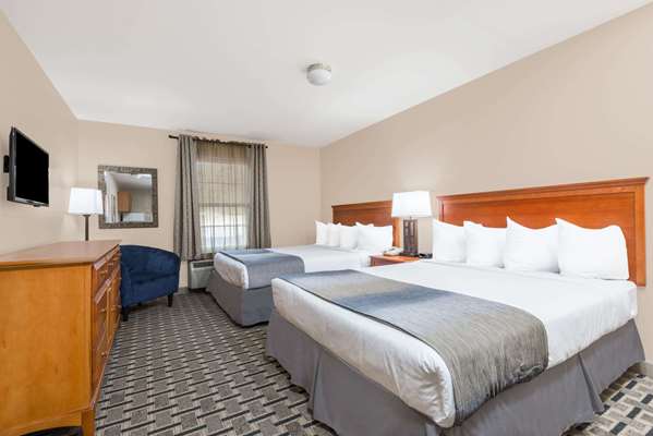  - Days Inn & Suites Sellersburg - I-65, Exit 9