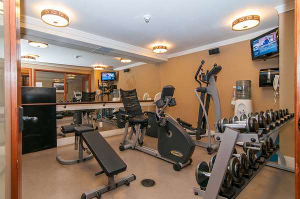 Fitness/ Exercise Room - Fox Hotel & Suites Banff