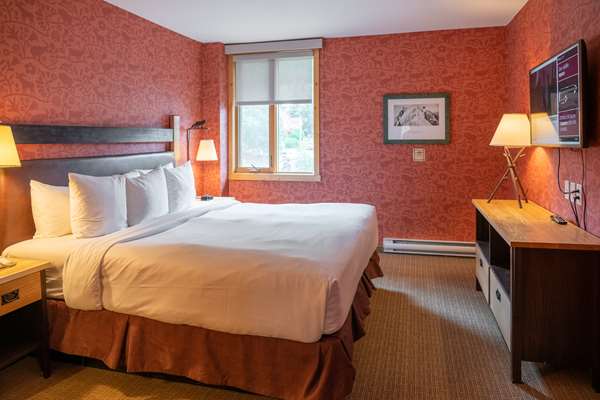 Suite - Fox Hotel & Suites Banff