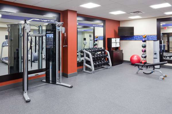 Fitness/ Exercise Room - Hampton Inn Roseville