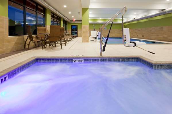 Pool - Hampton Inn Roseville
