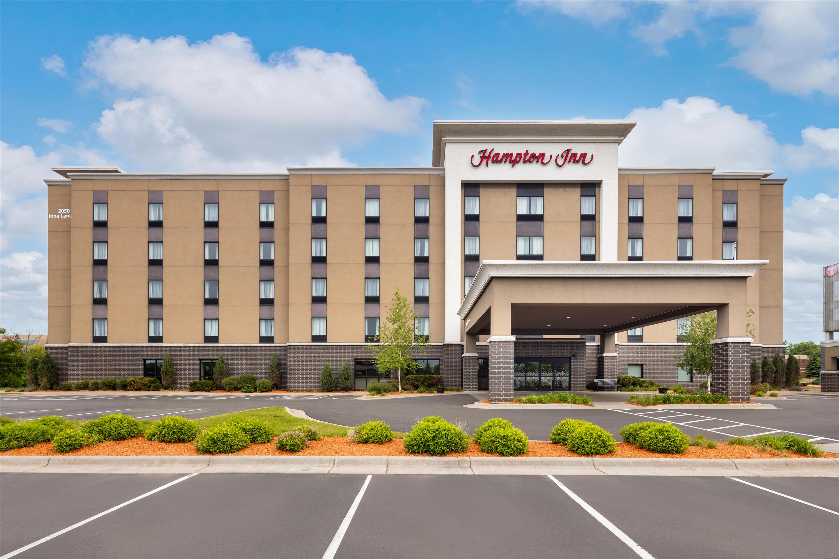 Exterior | Hampton Inn Minneapolis-Roseville