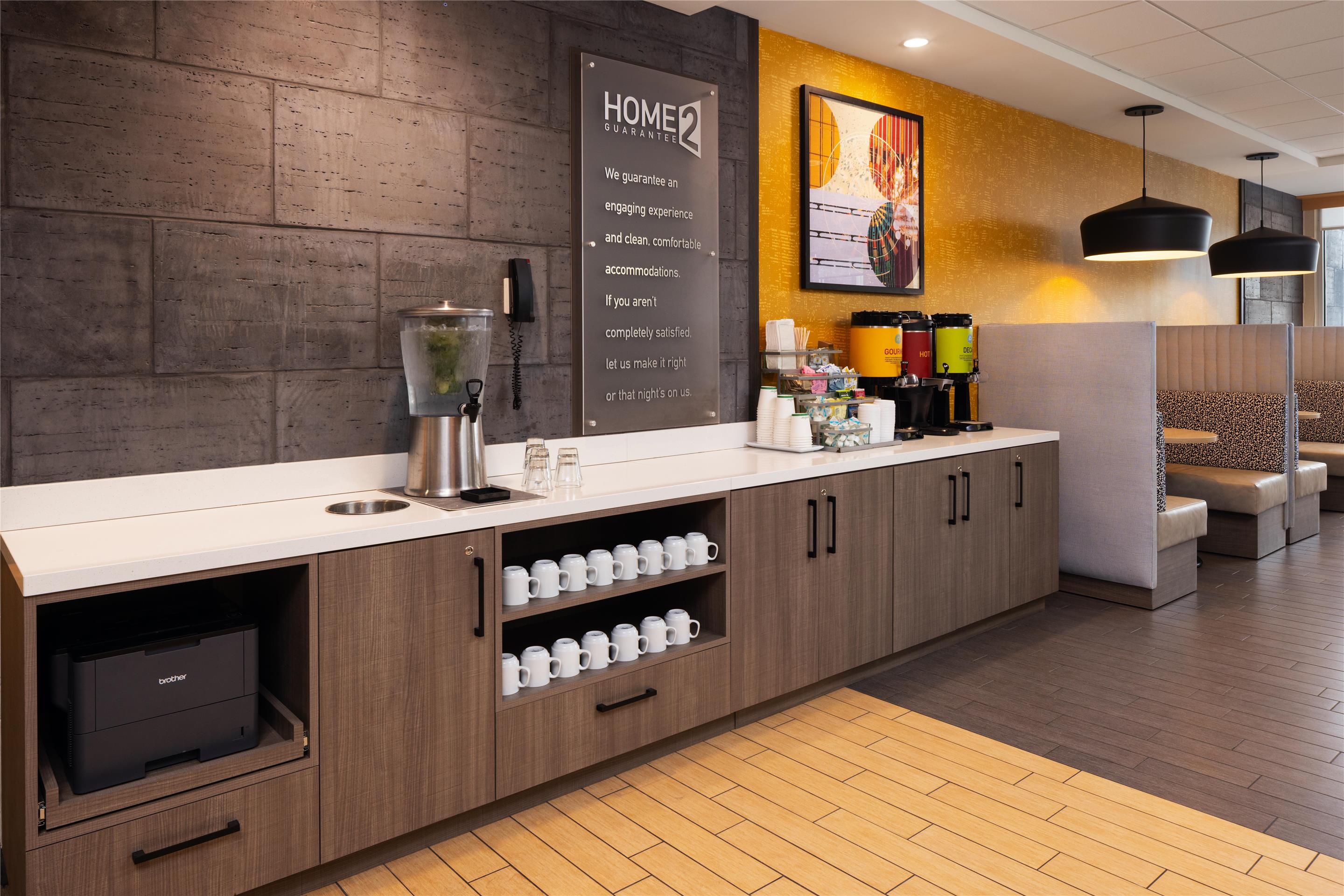 Restaurant | Home2 Suites by Hilton Roseville Minneapolis