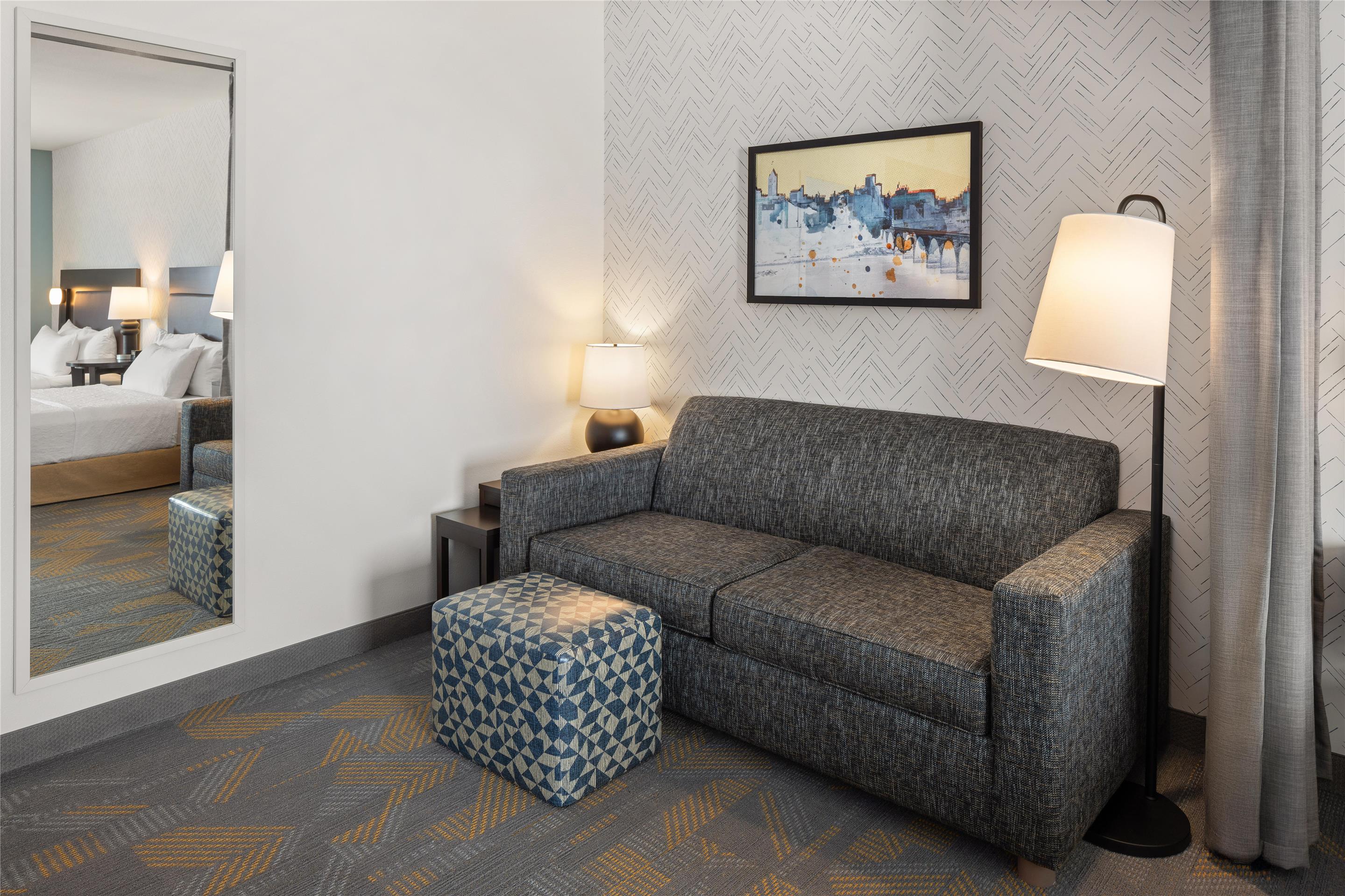 Guest room