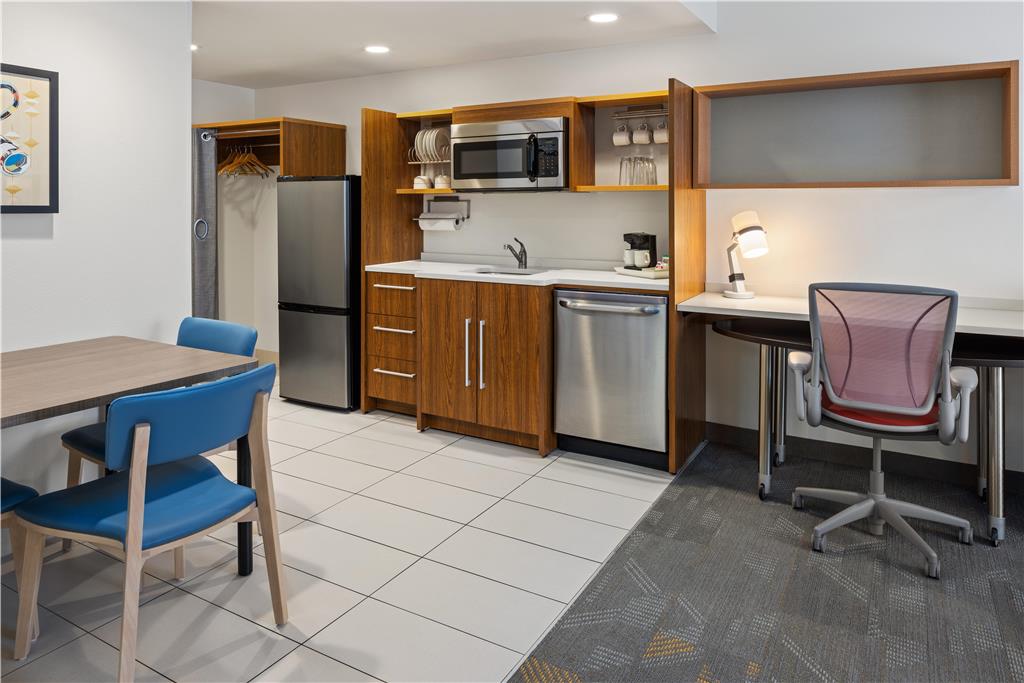 Home 2 Suites by Hilton Roseville Minneapolis - Tap to explore photos