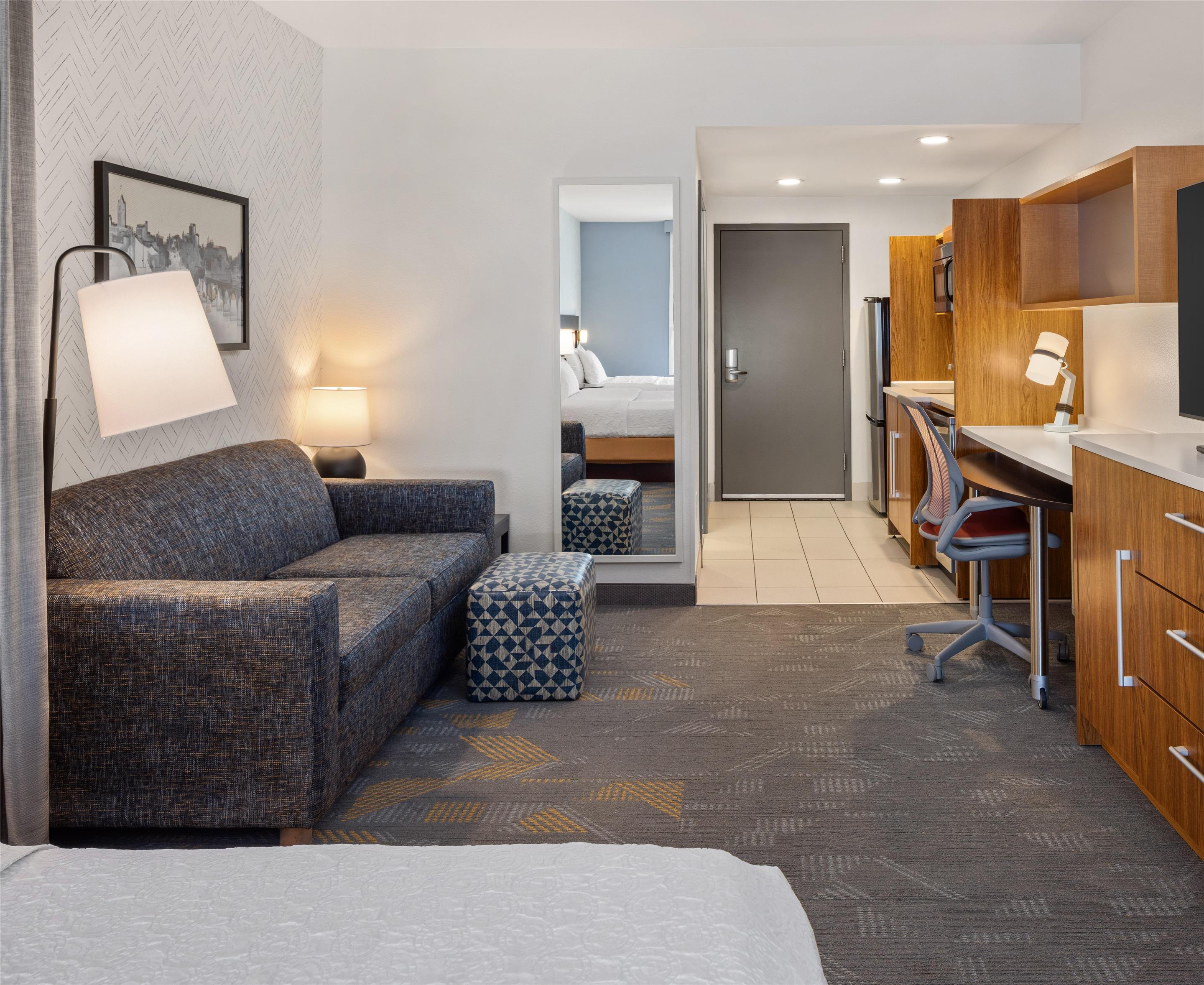 Guest room