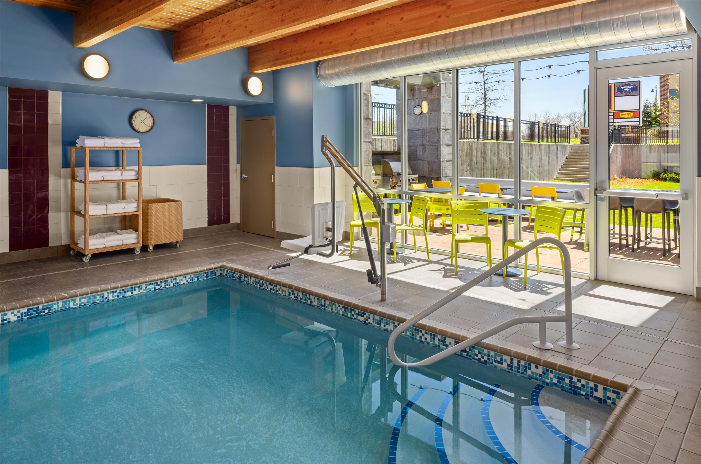 Pool | Home2 Suites by Hilton Roseville Minneapolis