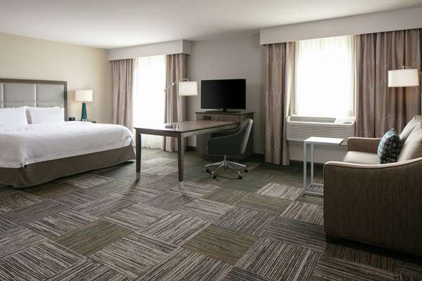  - Hampton Inn Hudson - I-94, Exit 2