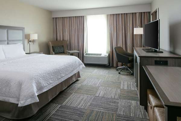  - Hampton Inn Hudson - I-94, Exit 2