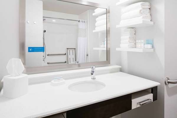  - Hampton Inn Hudson - I-94, Exit 2