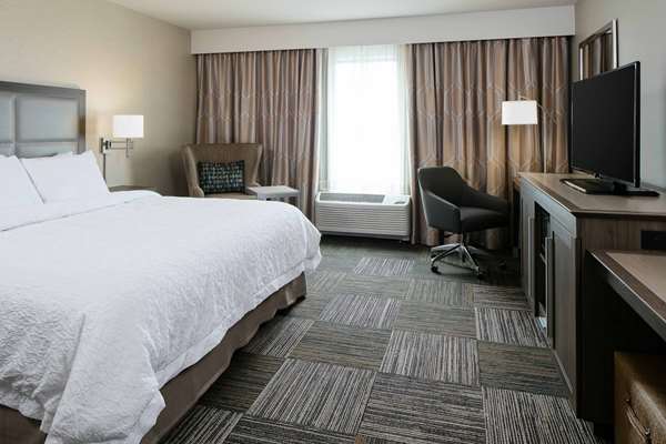  - Hampton Inn Hudson - I-94, Exit 2