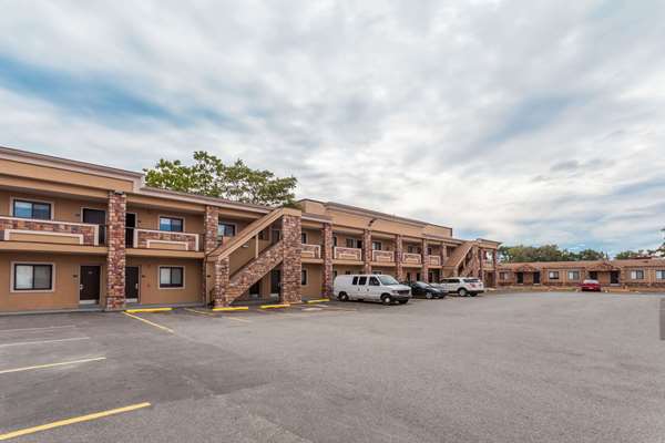 Exterior view - Travelodge South Hackensack