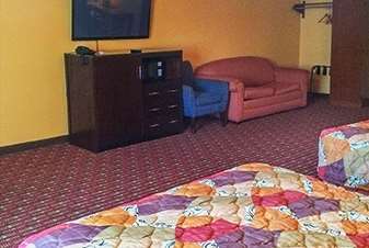  - Travelodge Bay Shore