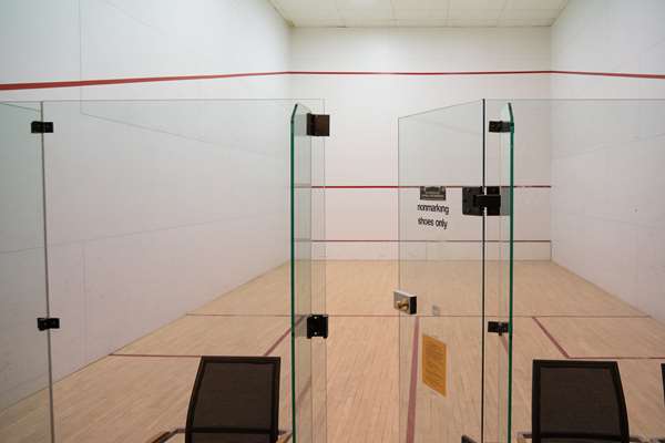 Bar - Banff Rocky Mountain Resort