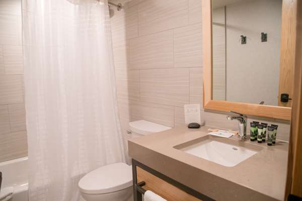  - Tunnel Mountain Resort Banff