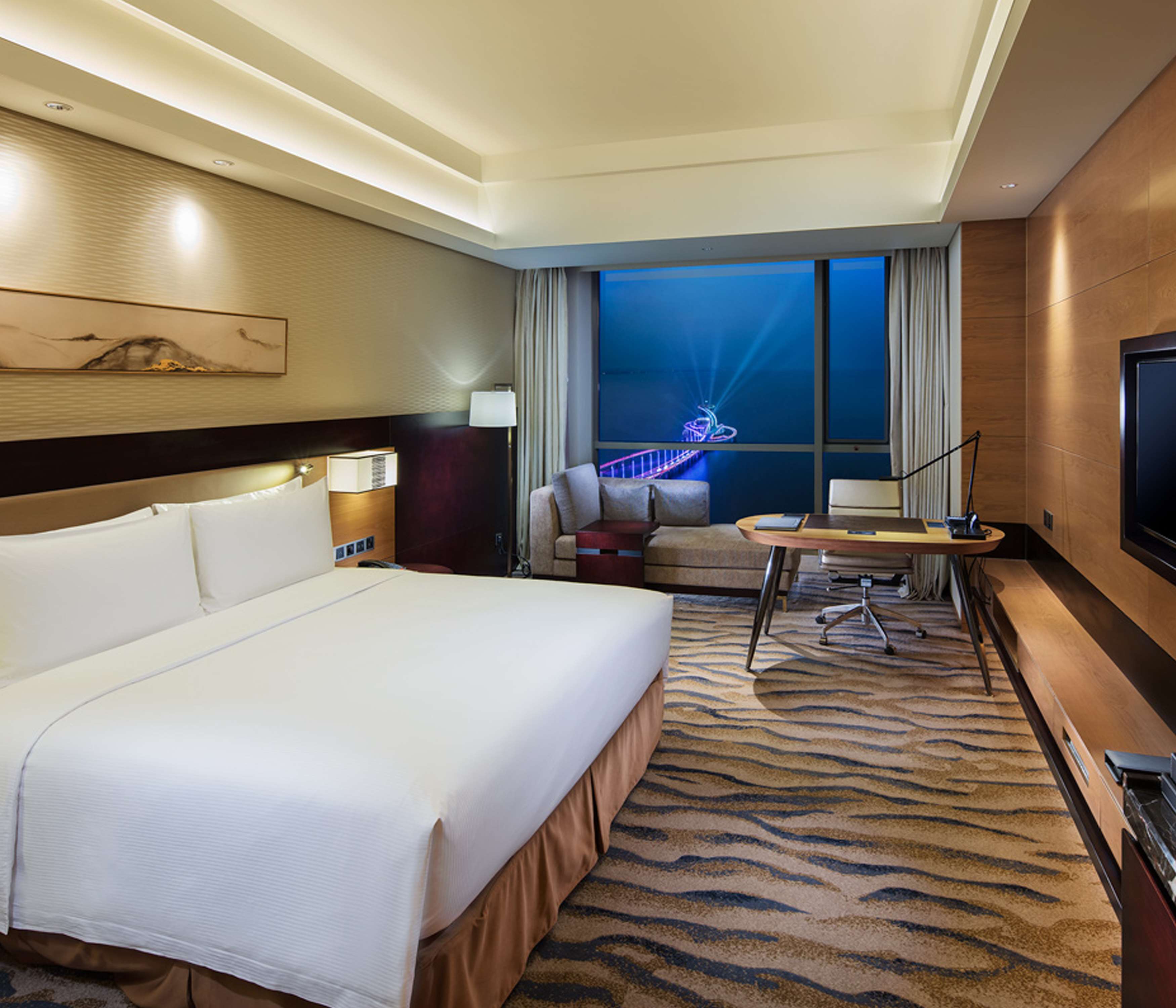 Hilton Yantai Golden Coast Room Type - KING DLX SEA VW HIGH FLR