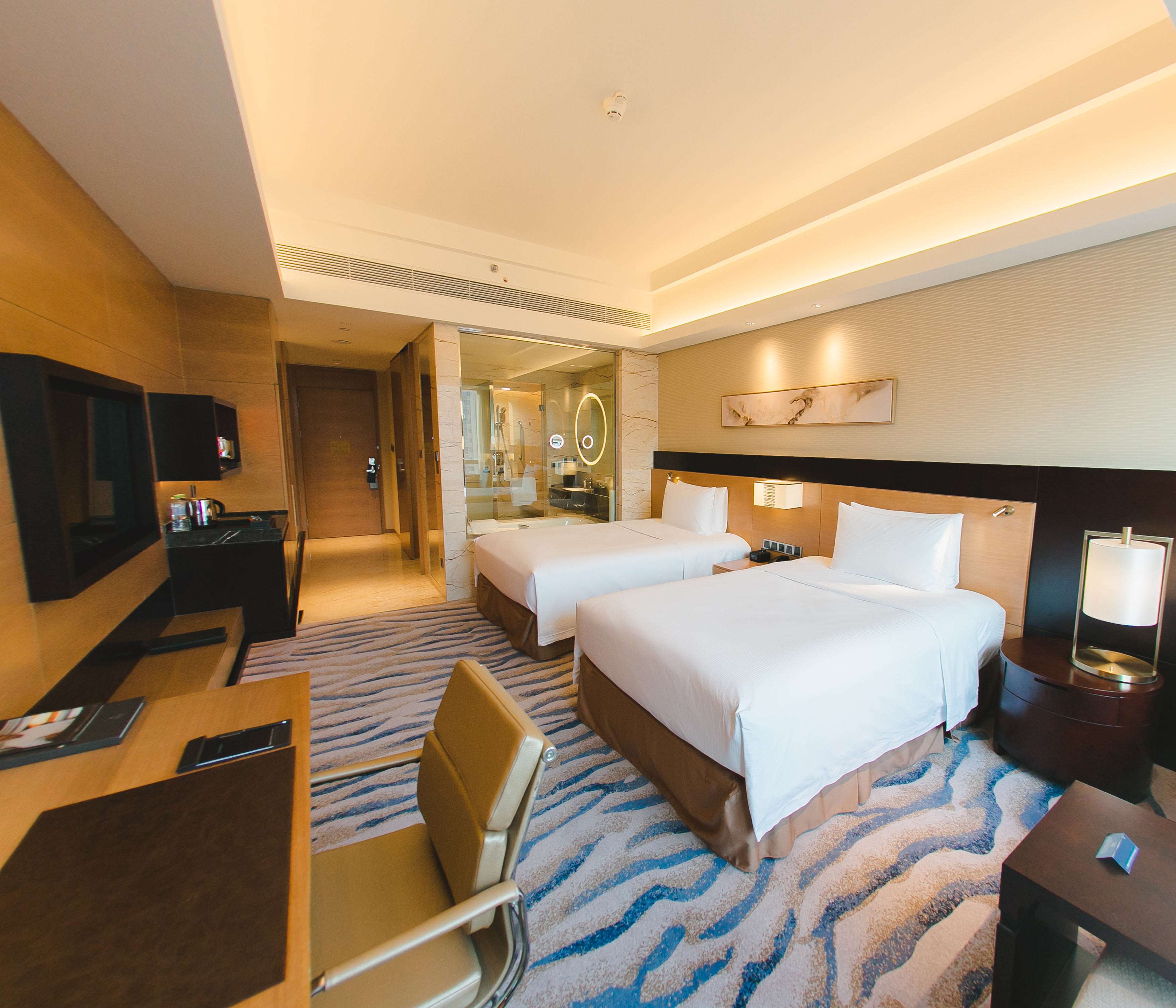 Hilton Yantai Golden Coast Room Type - TWIN GUEST ROOM HIGH FLOOR