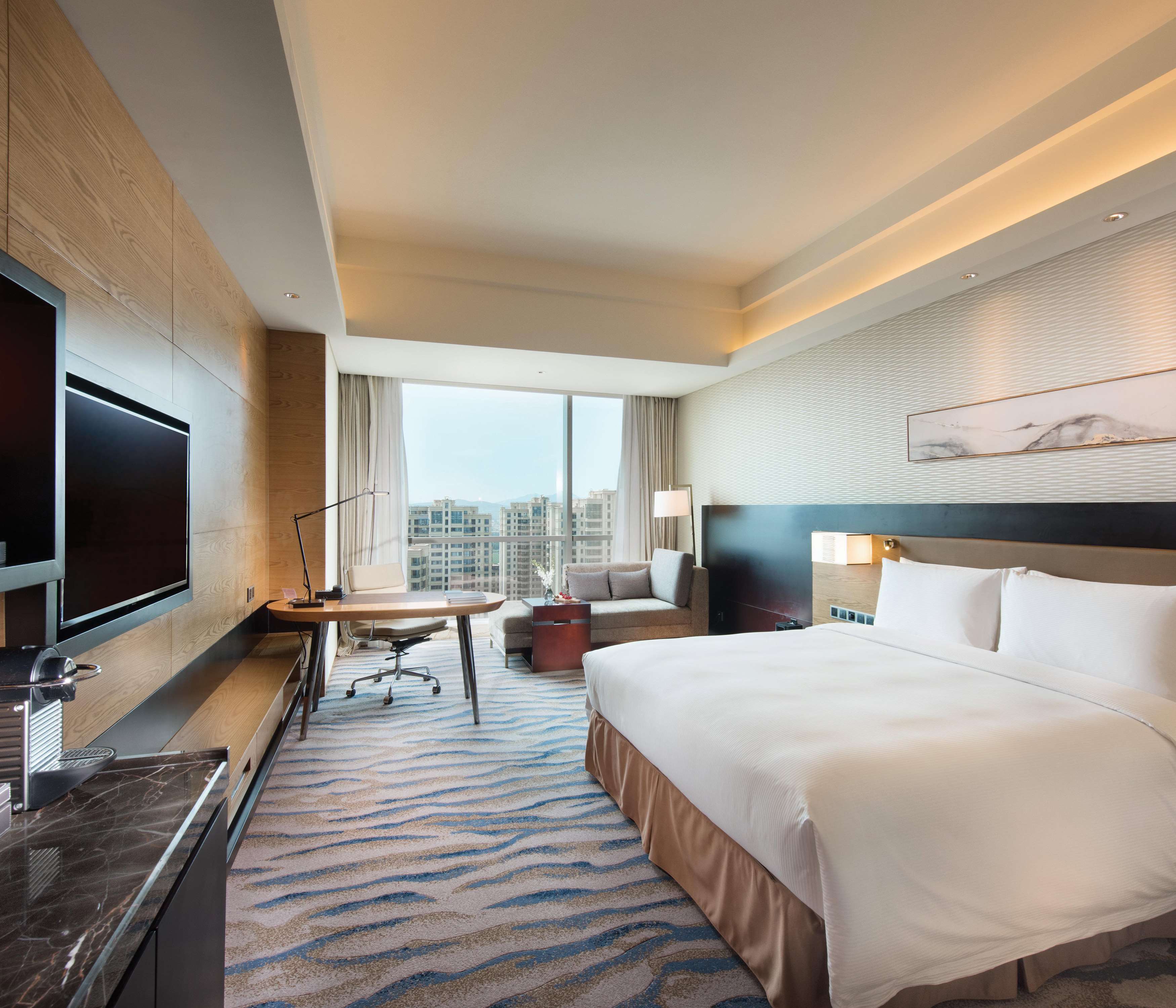 Hilton Yantai Golden Coast Room Type - KING ACCESSIBLE ROOM