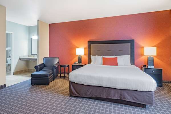 Suite - Hawthorn Suites by Wyndham Dickinson - I-94, Exit 59