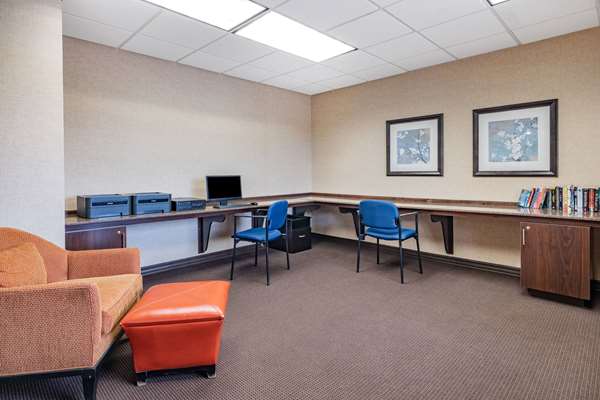 Conference Area - Hawthorn Suites by Wyndham Dickinson - I-94, Exit 59